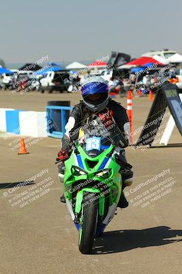 media/Sep-20-2025-TrackDaz (Sat) [[27f0cde673]]/Around the Pits/